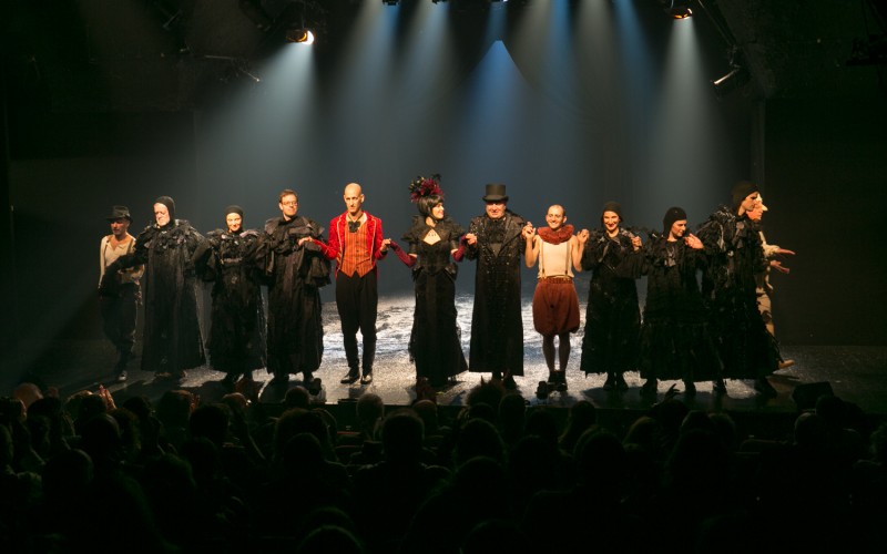 תמונה מתוך הפרמיירה "נפוליון - חי או מת!"